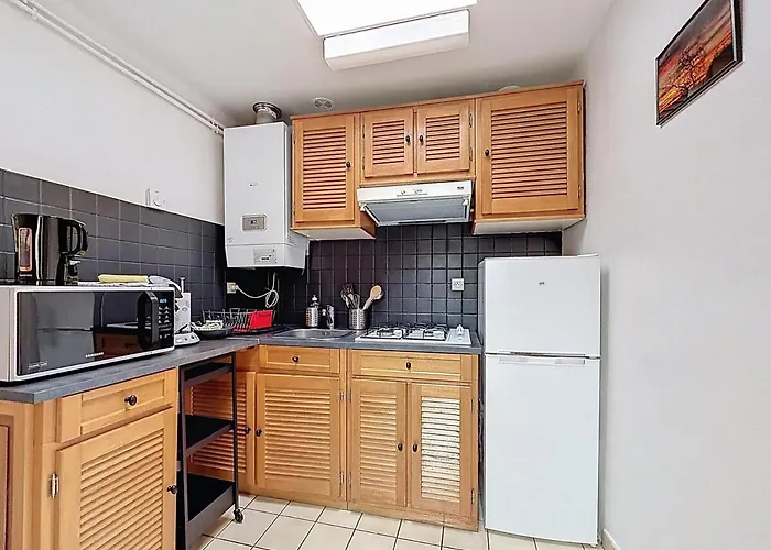 La Lucia, F2 Pres Du Centre Historique * Риом